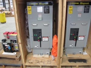 BREAKER, CIRCUIT TYPE, POWER KIND, 1200 AMP RATING, 4160 VOLT RATING, 3 POLE. ROLL-IN REPLACEMENTS FOR ABB 5HK350-1200. PART # 5ISB2-350-1200SR (W-44) LOADING & HANDLING FEE $15-